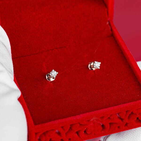 серьги пусеты из красного золота с биллиантами серьги пусеты из красного золота с биллиантами