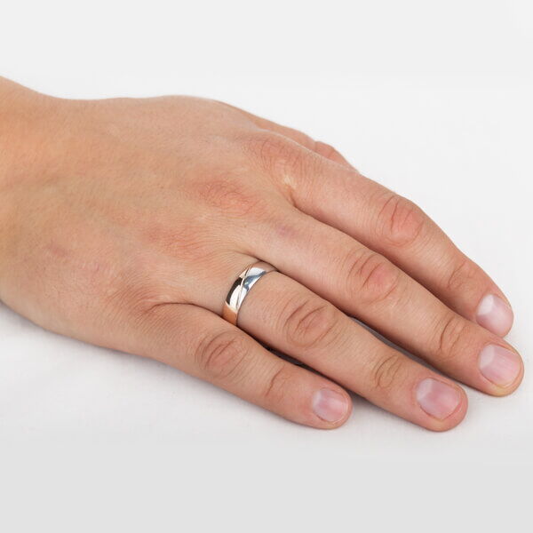 Золотое обручальное кольцо мужское Золотое обручальное кольцо мужское