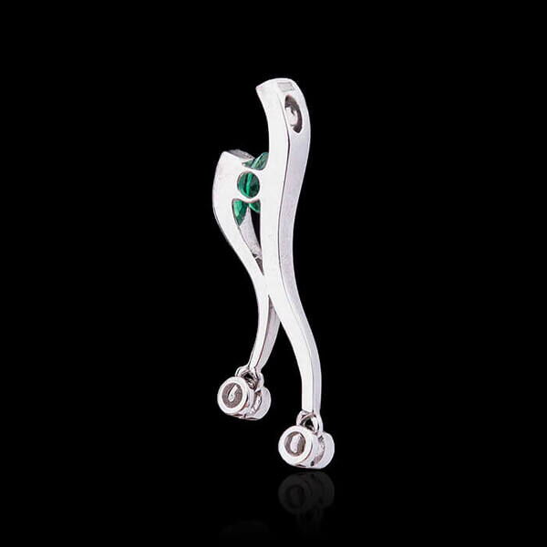 золотой кулон с изумрудом и бриллиантами золотой кулон с изумрудом и бриллиантами