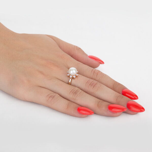 Золотое кольцо с жемчугом  Золотое кольцо с жемчугом