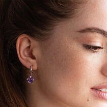 обзорное фото Серьги в белом золоте с аметистом Увлеченность 039329 Золотые серьги с аметистом обзорное фото Серьги в белом золоте с аметистом Увлеченность 039329  Золотые серьги с аметистом