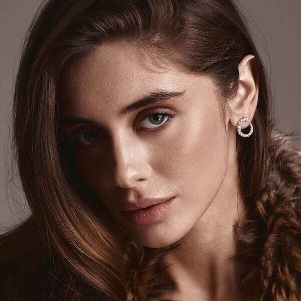 Женские серьги - пусеты в красном золоте Синди с фианитами 039078 детальное изображение ювелирного изделия Золотые серьги с фианитом Женские серьги - пусеты в красном золоте Синди с фианитами 039078 детальное изображение ювелирного изделия Золотые серьги с фианитом