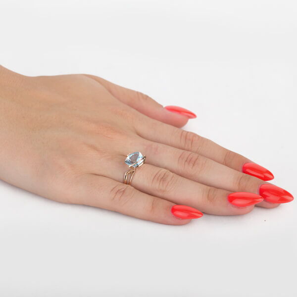 Золотое кольцо с топазом Золотое кольцо с топазом