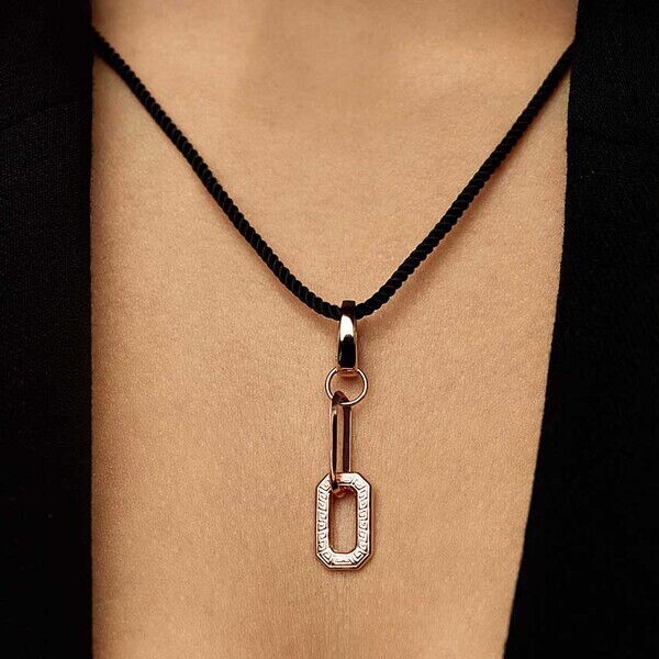 Шовковий шнурок з золотою застібкою 030125 детальне зображення ювелірного виробу