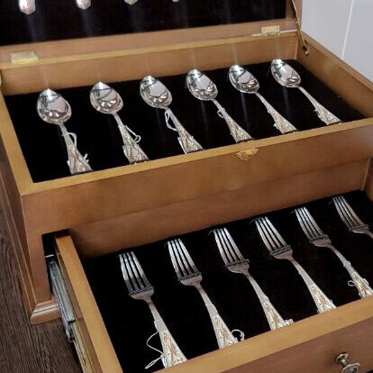 набір столових приборів на 6 персон набір столових приборів на 6 персон