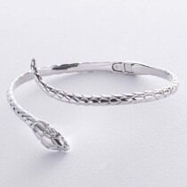 обзорное фото Жесткий браслет Змея в белом золоте с бриллиантами 038506 Золотые браслеты с бриллиантом обзорное фото Жесткий браслет Змея в белом золоте с бриллиантами 038506  Золотые браслеты с бриллиантом