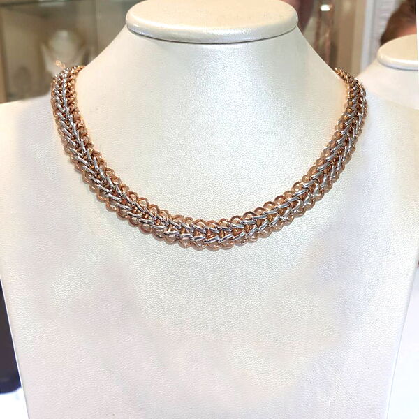 Колье в красно-белом золоте без вставок 027463 детальное изображение ювелирного изделия Золотое колье без камней Колье в красно-белом золоте без вставок 027463 детальное изображение ювелирного изделия Золотое колье без камней