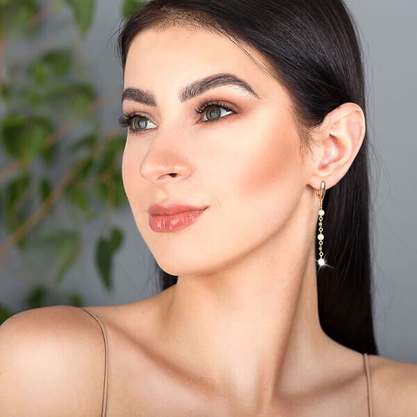 Золотые серьги подвески с жемчугом и фианитами 029531 Золотые серьги подвески с жемчугом и фианитами 029531