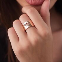 обзорное фото Золотое широкое кольцо "Украина" 037485 Золотые кольца без вставок обзорное фото Золотое широкое кольцо "Украина" 037485  Золотые кольца без вставок