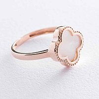 Кольцо Клевер в красном золоте с перламутром 038650