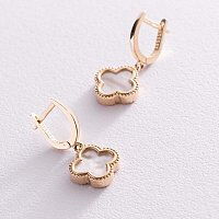 Серьги Клевер в желтом золоте с перламутром 038422