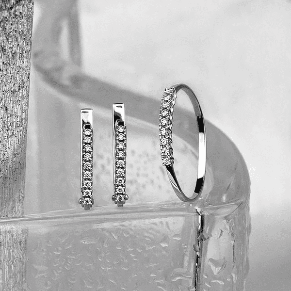 сережки из белого золота с бриллиантами сережки из белого золота с бриллиантами