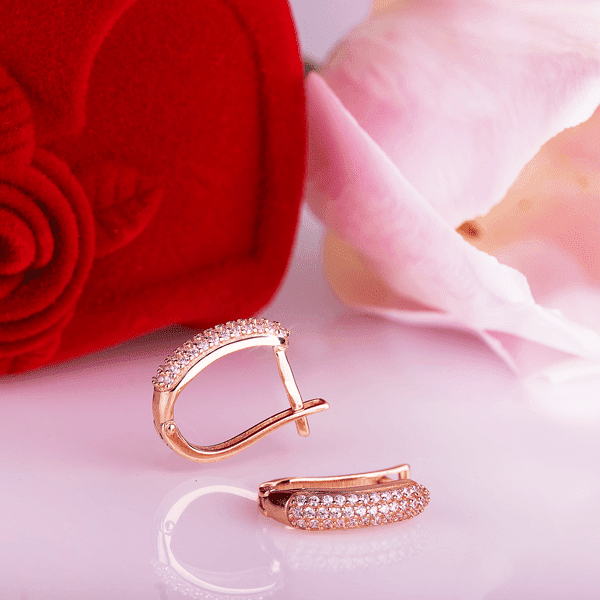 Золотые серьги дорожки с фианитами с английской застежкой 030732 Золотые серьги дорожки с фианитами с английской застежкой 030732