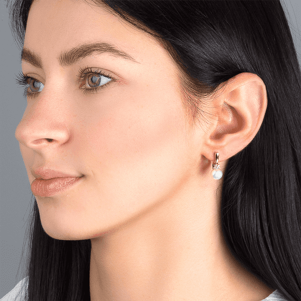 Золотые серьги с жемчугом английский замок 030993 Золотые серьги с жемчугом английский замок 030993