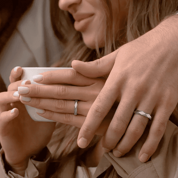 Женское оригинальное обручальное кольцо геометричное в белом золоте купить Женское оригинальное обручальное кольцо геометричное в белом золоте купить