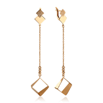 обзорное фото Женские золотые серьги цепочка с кубиком 035277 Золотые серьги обзорное фото Женские золотые серьги цепочка с кубиком 035277  Золотые серьги