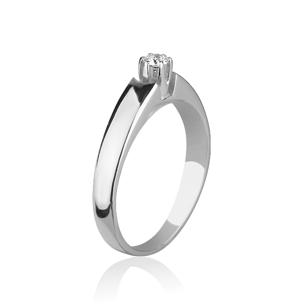 Золотое кольцо с бриллиантом в белом золоте