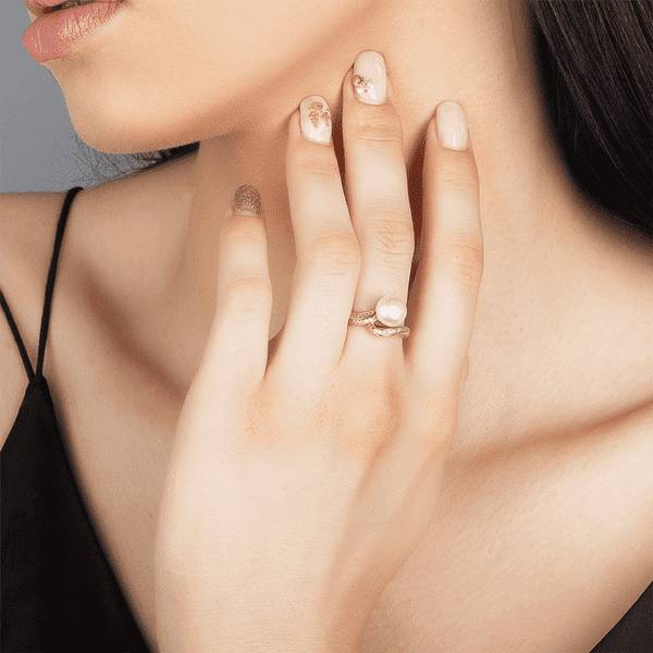 Золотое кольцо с жемчугом 312213