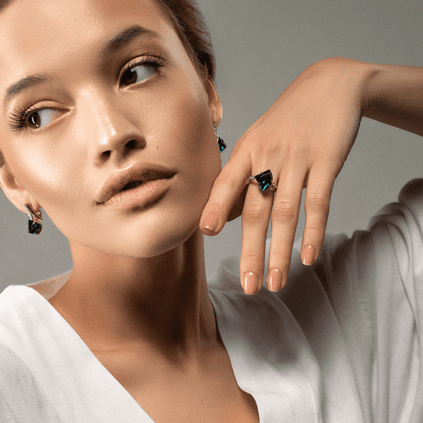 кольцо золотое с топазом кольцо золотое с топазом