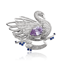 обзорное фото Серебряная брошь с фианитами Лебедь 036405  Серебряные броши