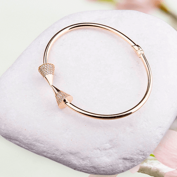 Золотой браслет. Фото Золотой браслет. Фото