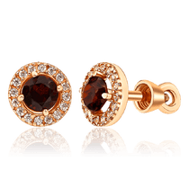 обзорное фото Золотые серьги пусеты с круглым гранатом и фианитами 035298 Золотые серьги обзорное фото Золотые серьги пусеты с круглым гранатом и фианитами 035298  Золотые серьги