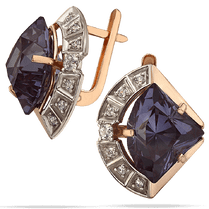 обзорное фото Серьги из красного и белого золота с александритом и фианитами 034910 Золотые серьги с александритом обзорное фото Серьги из красного и белого золота с александритом и фианитами 034910  Золотые серьги с александритом