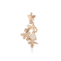 обзорное фото Золотой подвес с жемчугом Бабочки 028845 Золотые кулоны с жемчугом обзорное фото Золотой подвес с жемчугом Бабочки 028845  Золотые кулоны с жемчугом