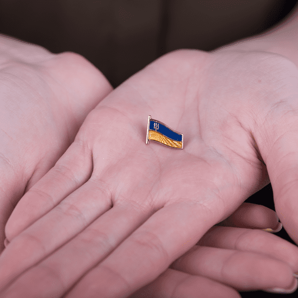 флаг золотой  флаг золотой