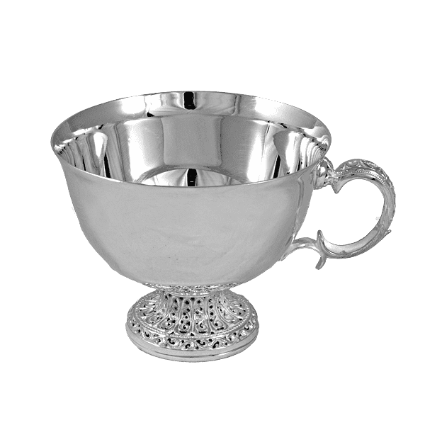 серебряная чашка серебряная чашка