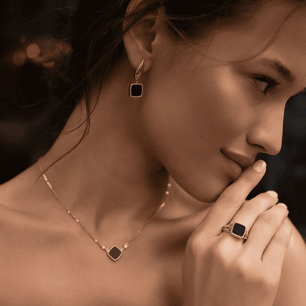 Сережки золотые с агатом Эльвира Сережки золотые с агатом Эльвира