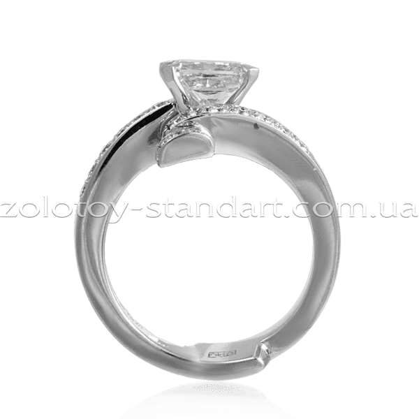 Золотое кольцо с бриллиантами купить  Золотое кольцо с бриллиантами купить