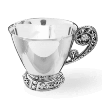 обзорное фото Серебряная чашка с ажурной ручкой 033141  Серебряные чашки