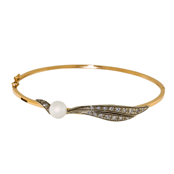 Золотой браслет жесткий с жемчугом 820041 детальное изображение ювелирного изделия Золотые браслеты с жемчугом