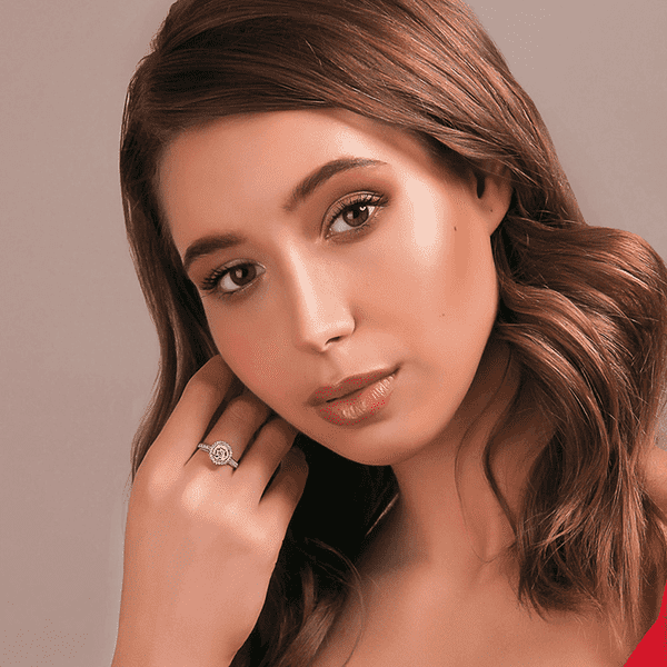 Кольцо золотое с фианитами Цветок