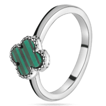 обзорное фото Кольцо из серебра Клевер с малахитом 039384  Серебряные кольца со вставками