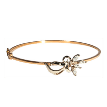 обзорное фото Золотой браслет жесткий с фианитами 820040 Золотой браслет кольцом обзорное фото Золотой браслет жесткий с фианитами 820040  Золотой браслет кольцом