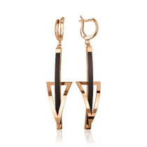 обзорное фото Серьги в красном золоте на английском замке с каучуком 027748 Золотые серьги с каучуком обзорное фото Серьги в красном золоте на английском замке с каучуком 027748  Золотые серьги с каучуком