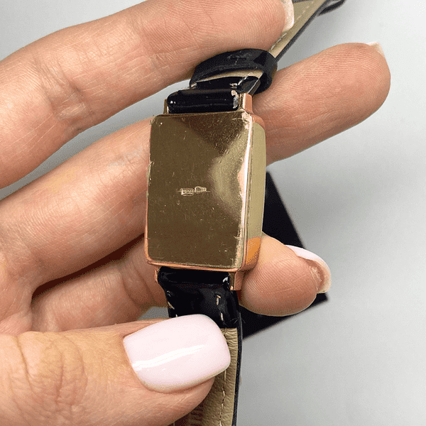 часы золотые с кожей