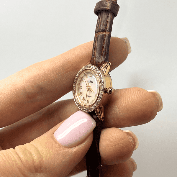 женские золотые часы с цирконием женские золотые часы с цирконием