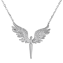 обзорное фото Серебряное колье с якорным плетением и подвеской в форме крыльев ангела украшенной фианитами 040137  Серебряные колье