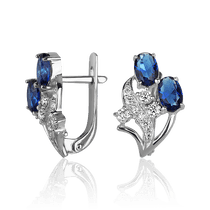 обзорное фото Серьги в белом золоте с сапфирами и бриллиантами 026374 Золотые серьги с сапфиром обзорное фото Серьги в белом золоте с сапфирами и бриллиантами 026374  Золотые серьги с сапфиром