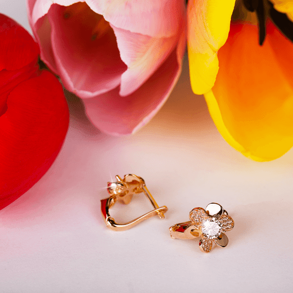 Золотые серьги из красного золота с фианитами 030690 Золотые серьги из красного золота с фианитами 030690