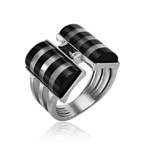 обзорное фото Кольцо из серебра с агатом и фианитами 034756 Серебряные кольца обзорное фото Кольцо из серебра с агатом и фианитами 034756  Серебряные кольца