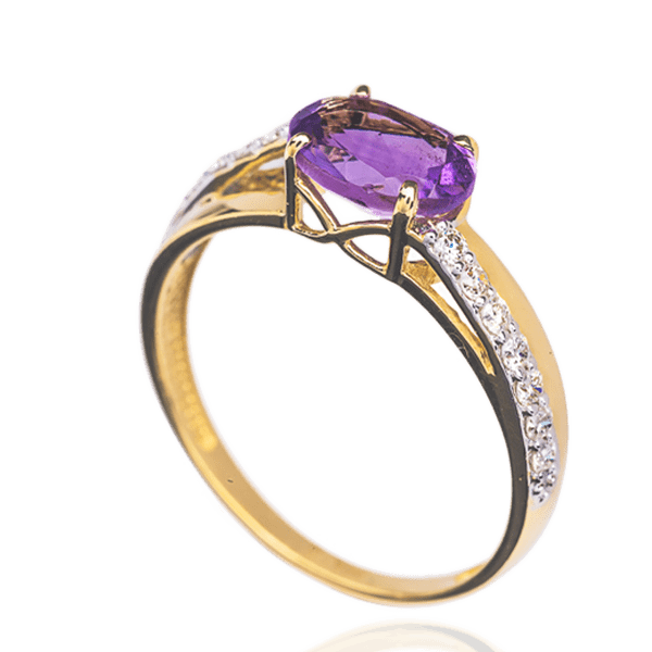 Кольцо с аметистом и бриллиантами 023268 детальное изображение ювелирного изделия Золотые кольца с аметистом