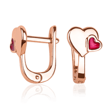 обзорное фото Золотые серьги с красным сердечком 037974 Золотые детские сережки обзорное фото Золотые серьги с красным сердечком 037974  Золотые детские сережки