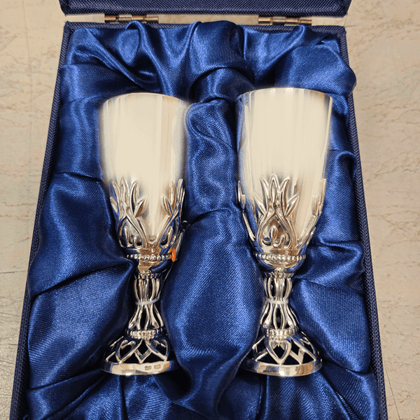 Набір чарок зі срібла з декором