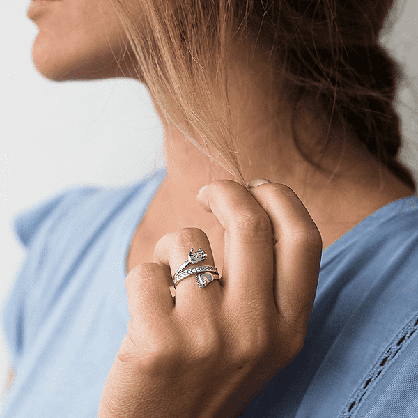 кольцо в белом золоте Ручка и ножка младенца кольцо в белом золоте Ручка и ножка младенца