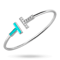 обзорное фото Серебряный раздельный жесткий браслет с буквами Т украшенными эмалью и фианитами 040548  Серебряные женские браслеты