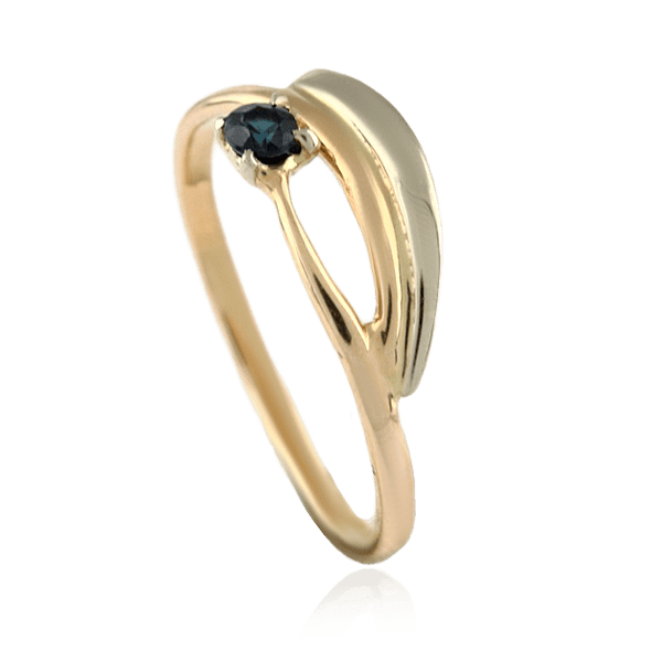 Кольцо с сапфиром